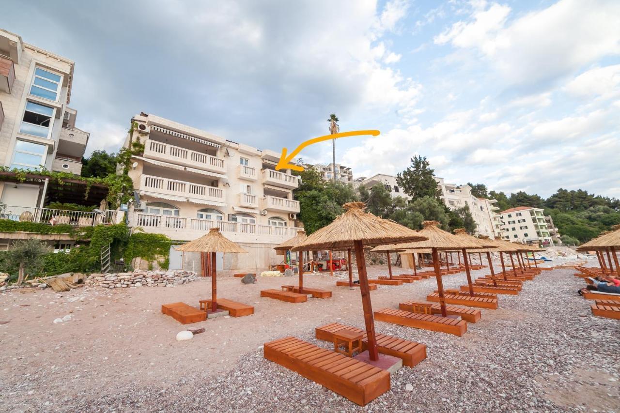 Beachfront First Line View Sveti Stefan Esterno foto