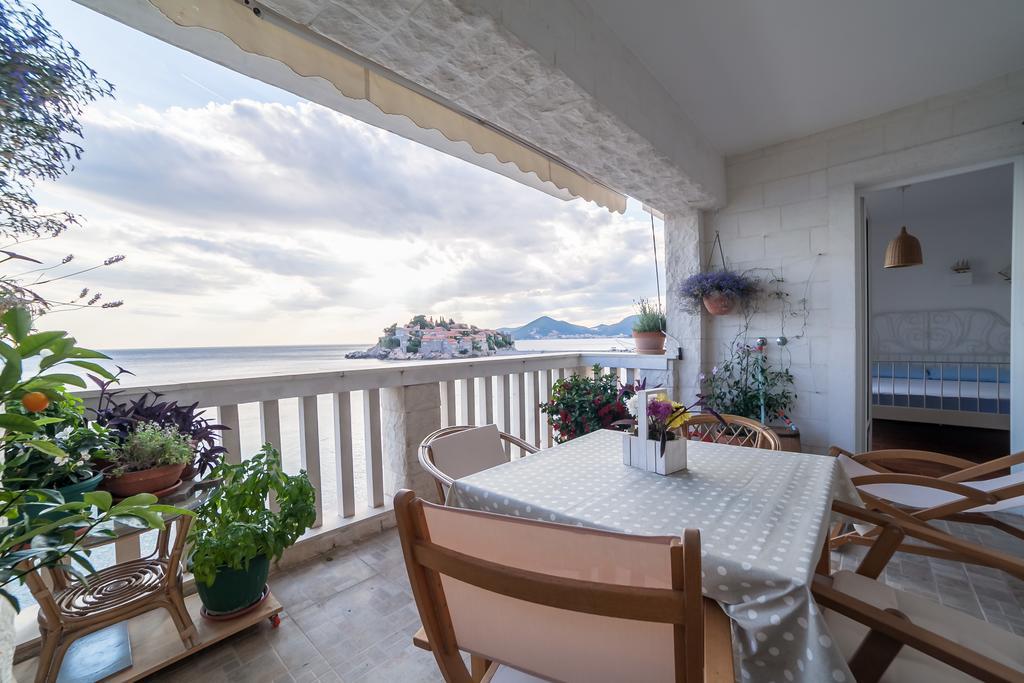 Beachfront First Line View Sveti Stefan Esterno foto